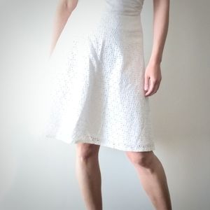 GAP white eyelet skirt size 2